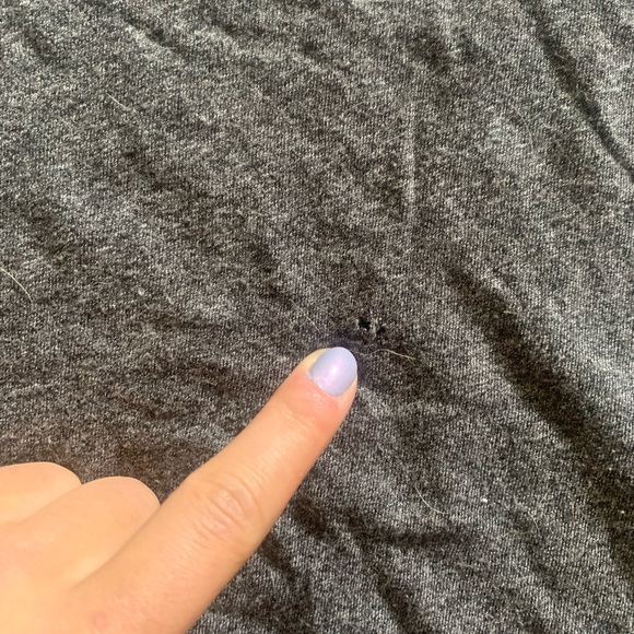 BUNDLE: Graphic Tees - Picture 9 of 11